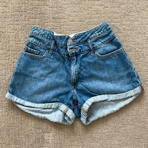 Banana Republic: Medium Wash Shorts